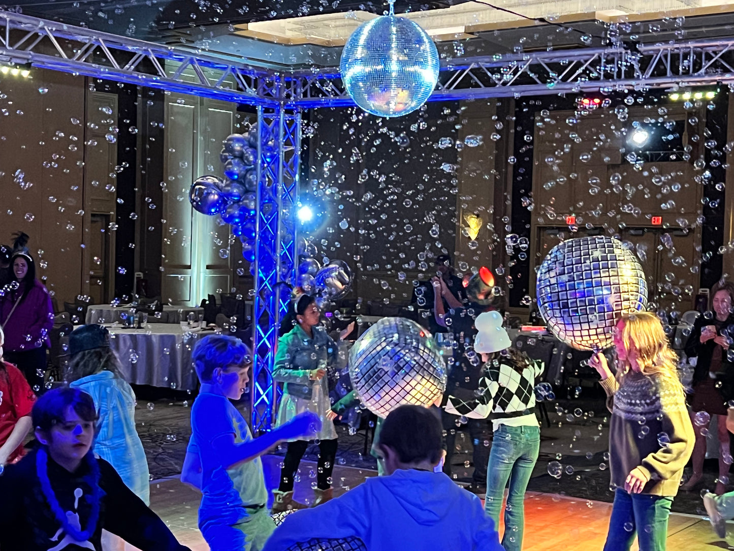 B-200T High Output Bubble Machine